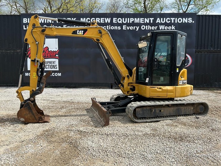 2018-caterpillar-305.5e2-image-1
