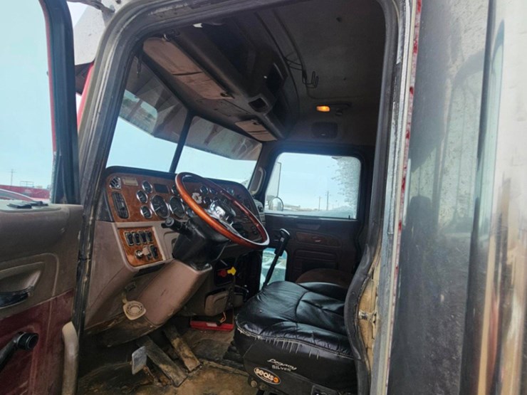 2006-peterbilt-379-image-5