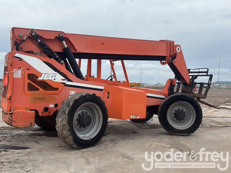 2013-sky-trak-8042-image-6