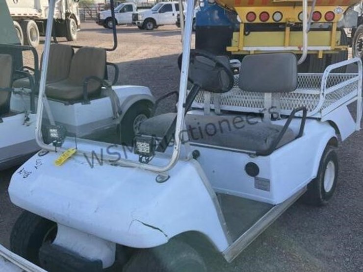 club-car-gas-powered-utility-cart-image-2