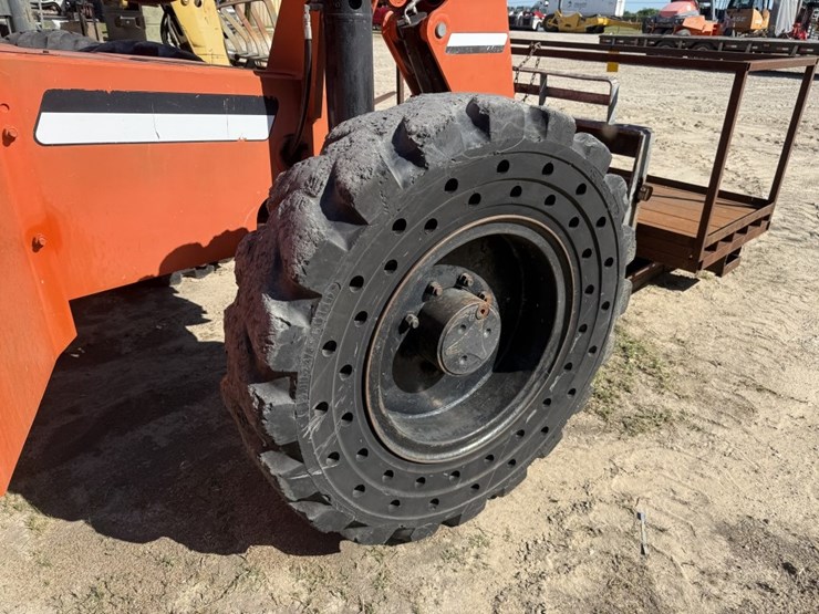 2005-sky-trak-6042-image-10