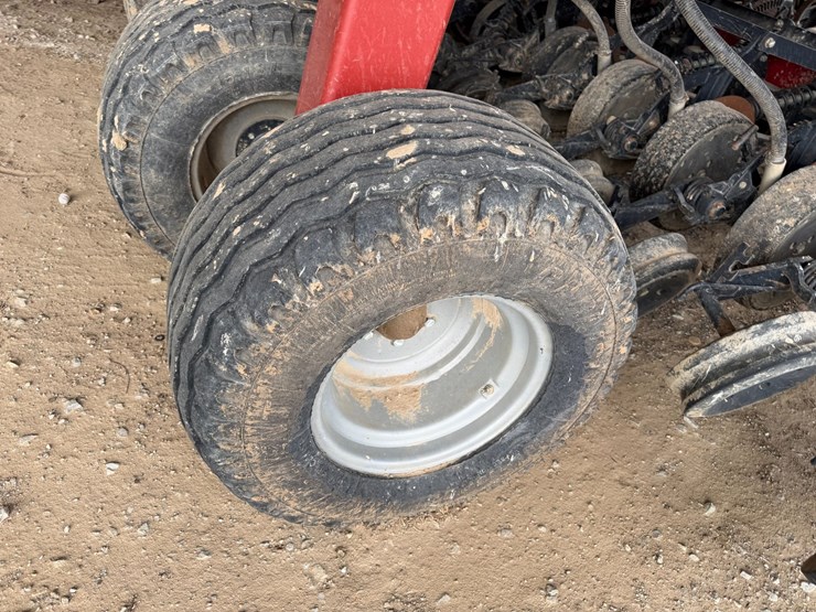 2014-case-ih-36-image-19