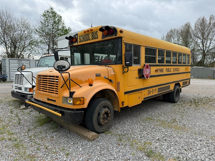 2000-international-3800-image-1