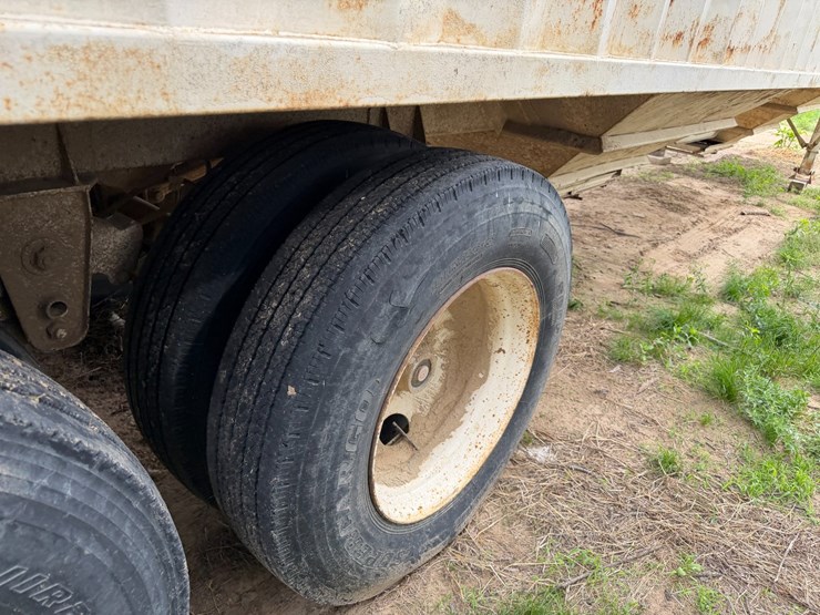 #46889-•-1981-40'-hawkeye-eagle-e4000-t/a-steel-hopper-bottom-trailer-vin:-1bjsh4027b1001115-image-8