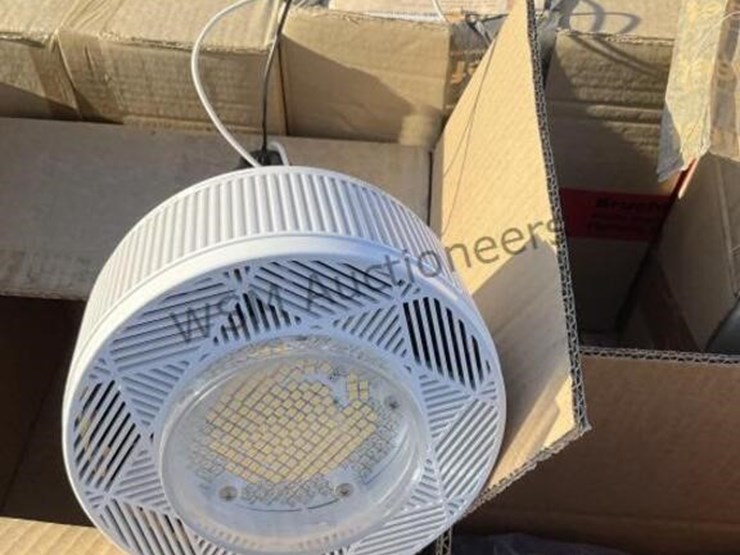 pallet-of-asst-electrical-lighting-image-6