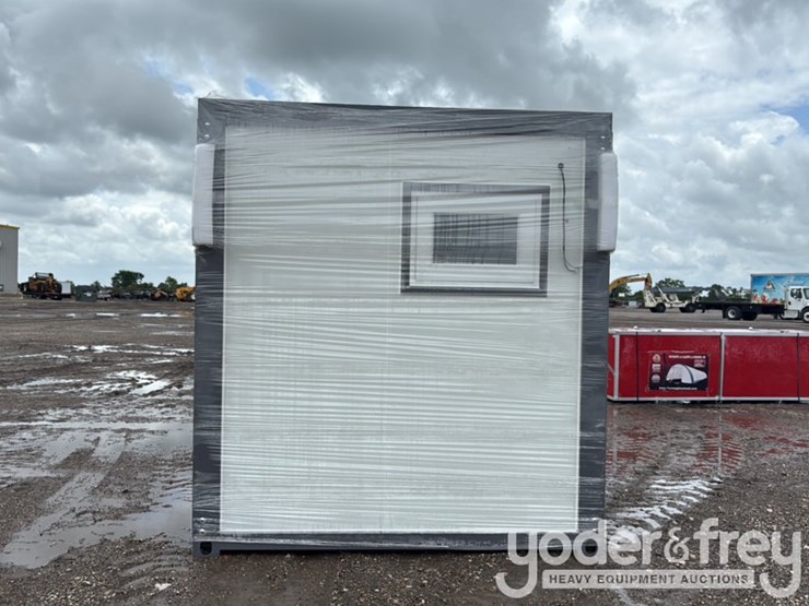 unused-110v-portable-toilets-c/w-shower-image-4