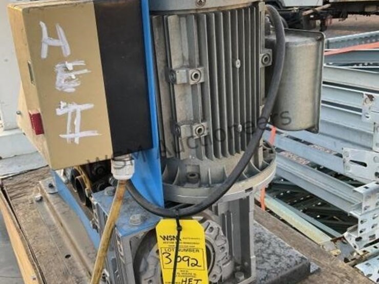 bluerock-ws-212-wire-stripper-on-cart-image-7