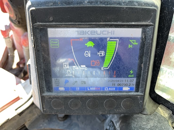 takeuchi-tl10v2-image-17