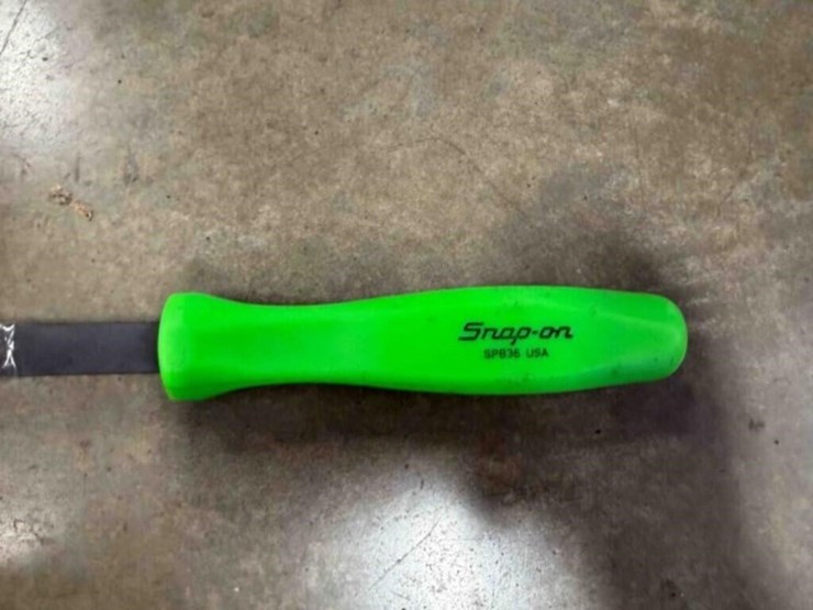 snap-on-pry-bar-image-2