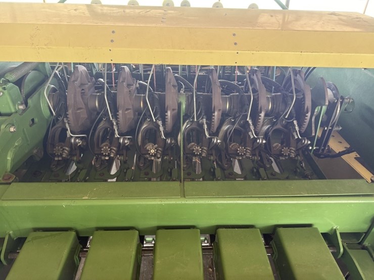 krone-big-pack-1290-2013-image-21