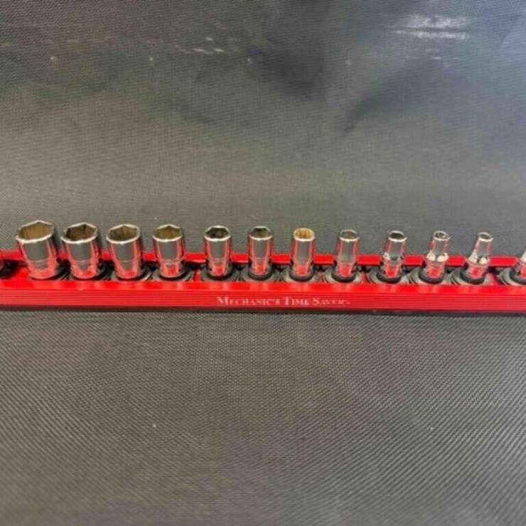 Snap-On 13 sockets