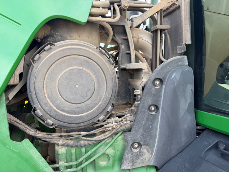 2004-john-deere-8230-image-41