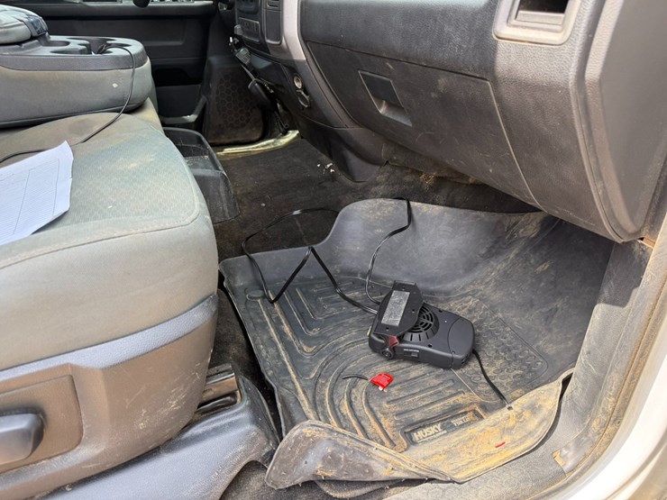 2016-dodge-2500-image-54