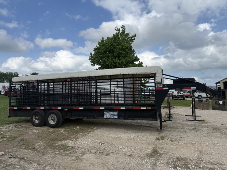 2003-gooseneck-24-ft-image-4