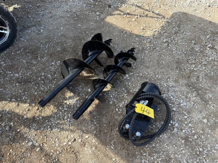 mini-skid-auger-set-up-12in-&-8in-bits-image-1