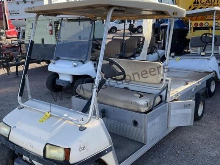 club-car-electric-utility-cart-image-2