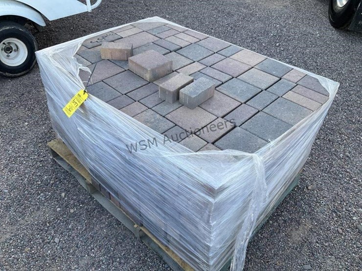 pallet-of-stone-pavers-image-2
