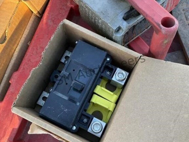 pallet-of-asst-milwaukee-drills-&-electrical-image-7