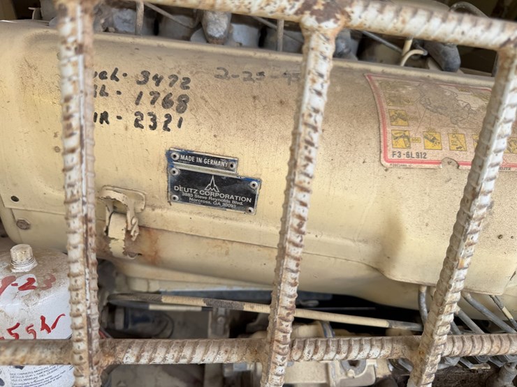 #46876-•-ingersoll-rand-mobile-air-compressor-image-43