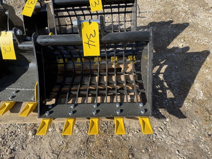 23in-mini-ex-rock-bucket-image-1