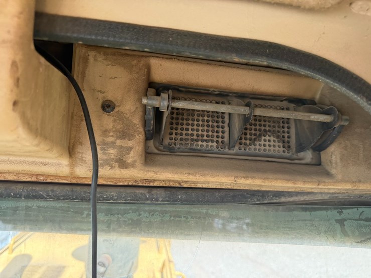 caterpillar-12h-image-92