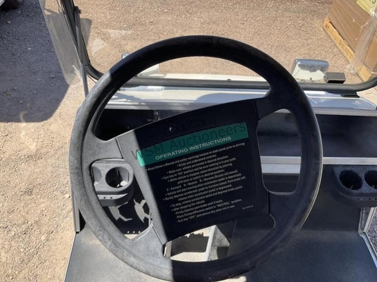 club-car-6-seat-electric-golf-cart-image-9