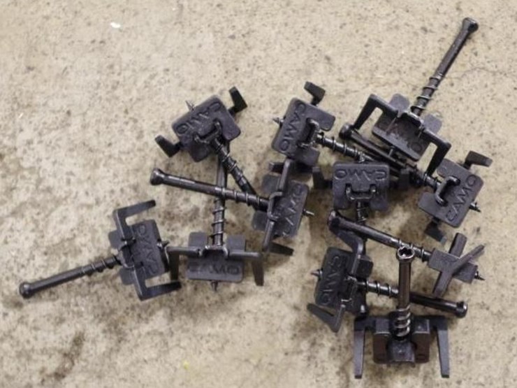 universal-450-image-3