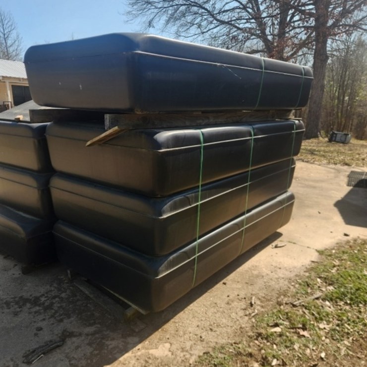 FORMAX DOCK FLOTATION NEVER USED