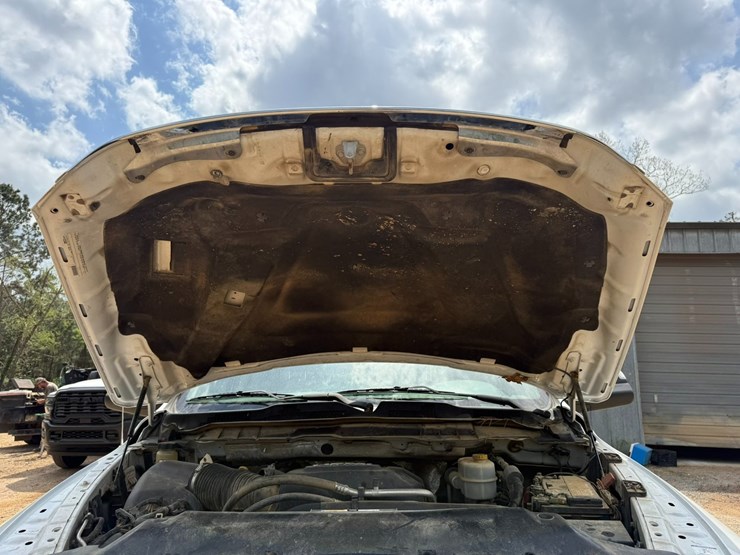 2016-dodge-2500-image-46