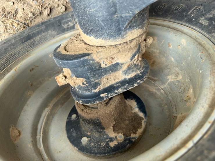 2014-case-ih-36-image-14