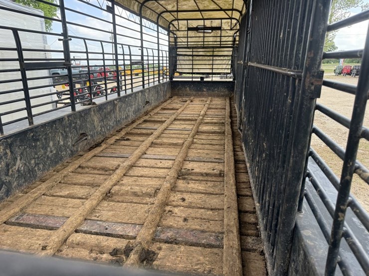 2003-gooseneck-24-ft-image-10