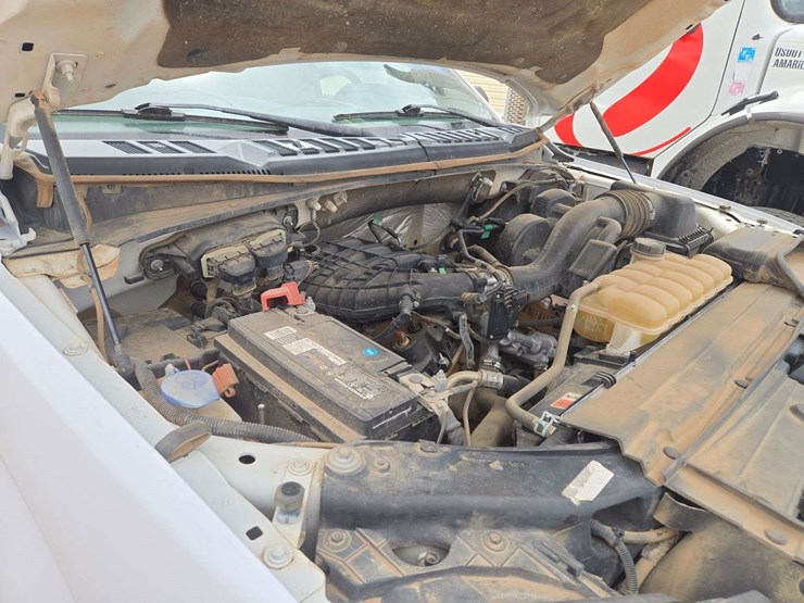 2016-ford-f150-xl-image-19