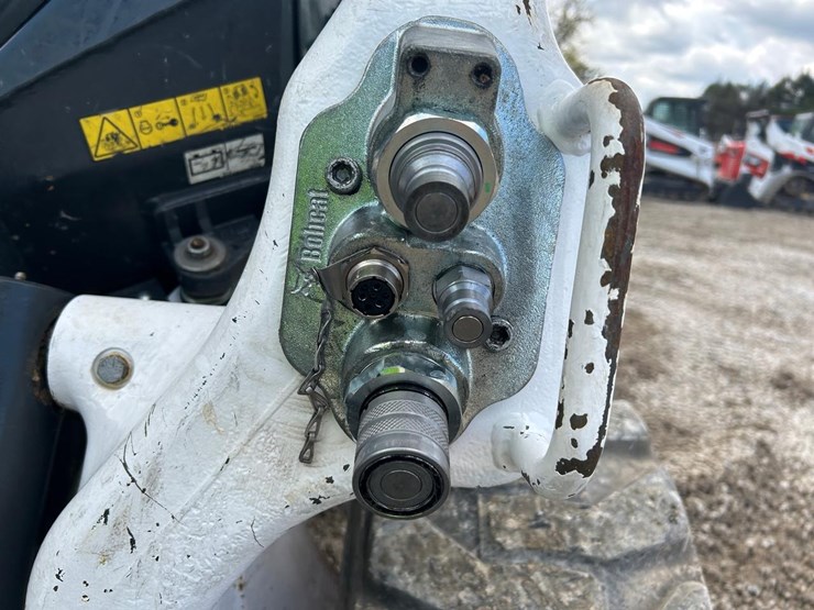 2021-bobcat-s76-image-11
