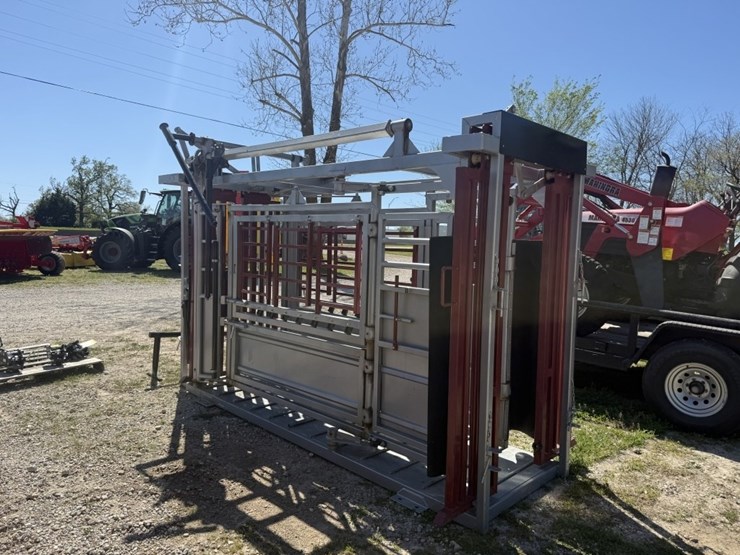 squeeze-chute-image-5