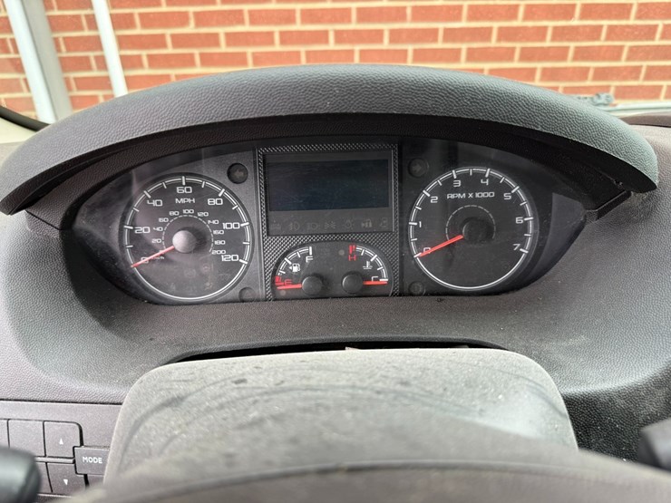 2014-ram-promaster-2500-image-65