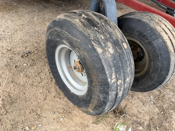 2014-case-ih-36-image-16