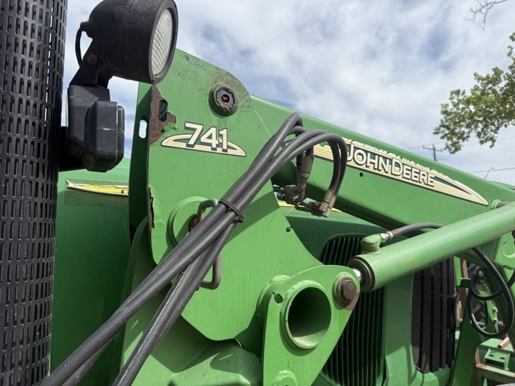 2003-john-deere-7220-image-16