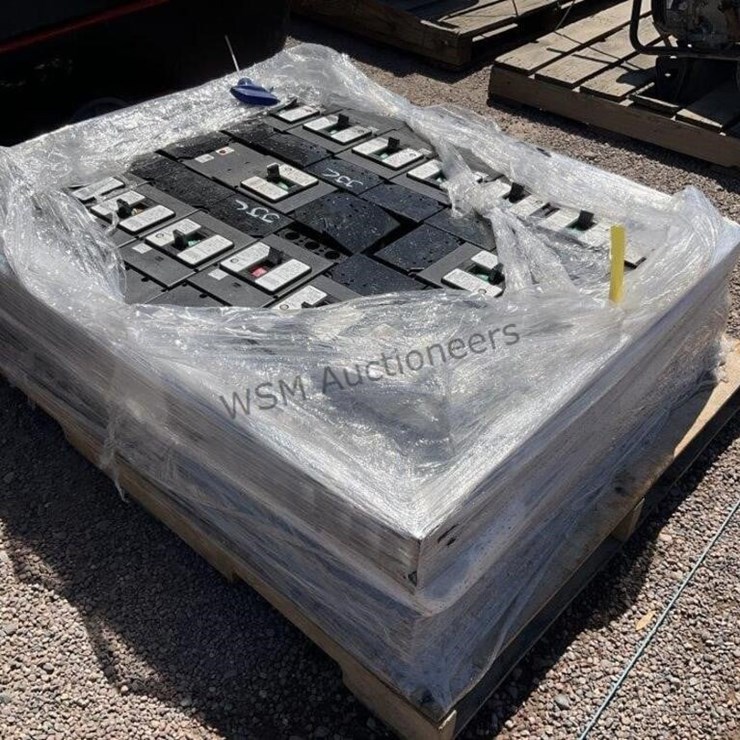 PALLET OF LARGE BREAKERS