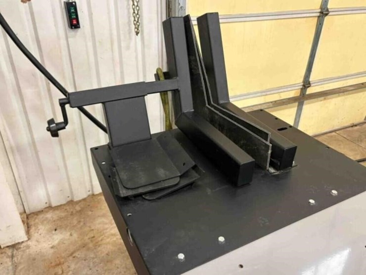 handy-b.o.b.air-lifft-1500-motorcycle-lift-image-6