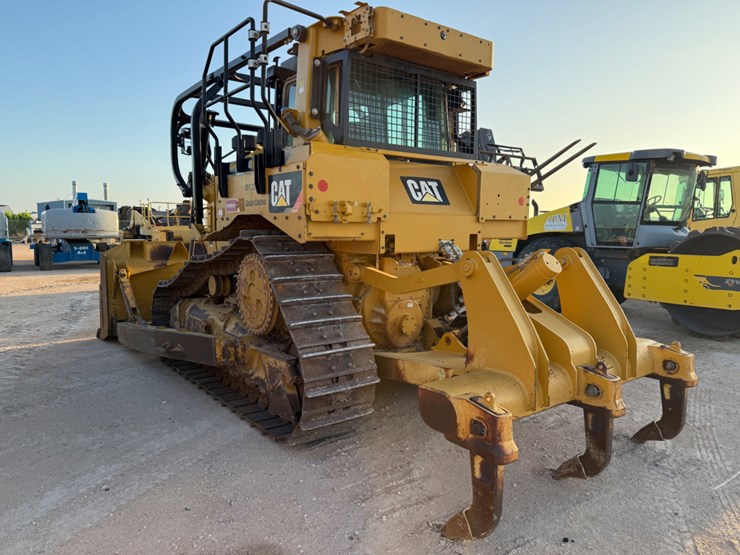 2018-caterpillar-d6t-xl-image-4