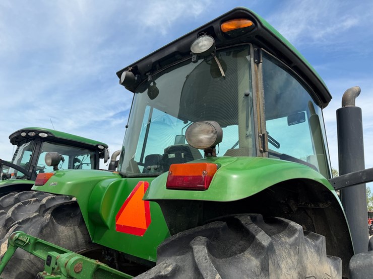 2007-john-deere-8230-image-43