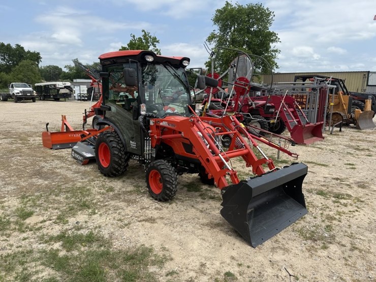 2024-kioti-cx2510hst-image-3