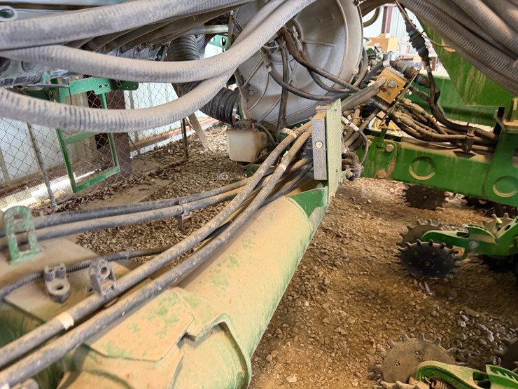 john-deere-1720-image-99
