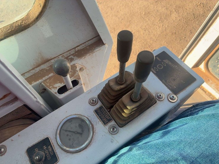 international-2010-40100s-truck-crane-image-38