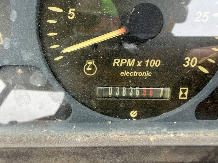 new-holland-lb75b-image-99