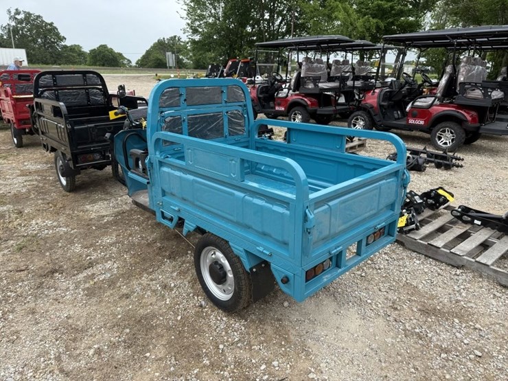 iranch-3-wheel-dump-cart-2026-image-4