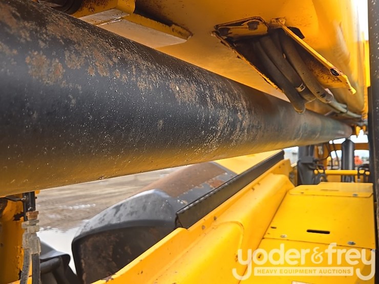 2017-jcb-510-56-image-25