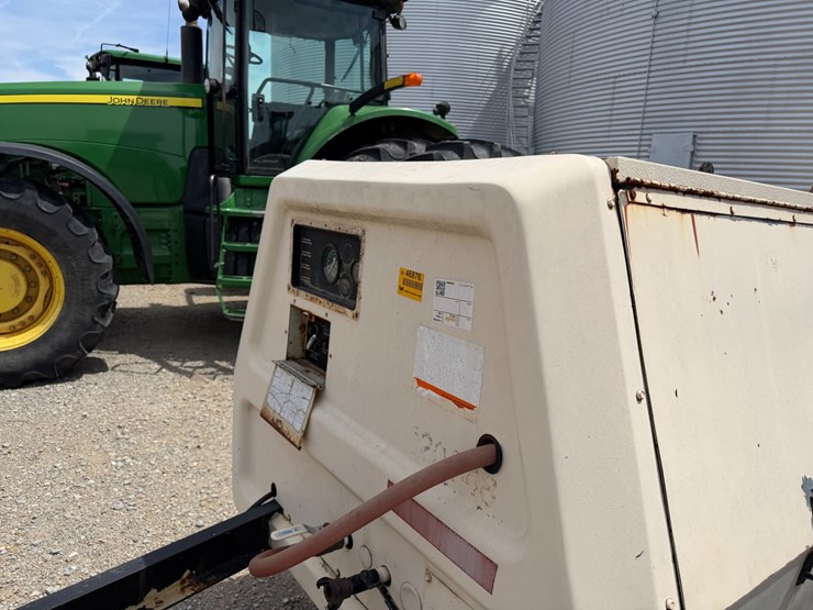 #46876-•-ingersoll-rand-mobile-air-compressor-image-19