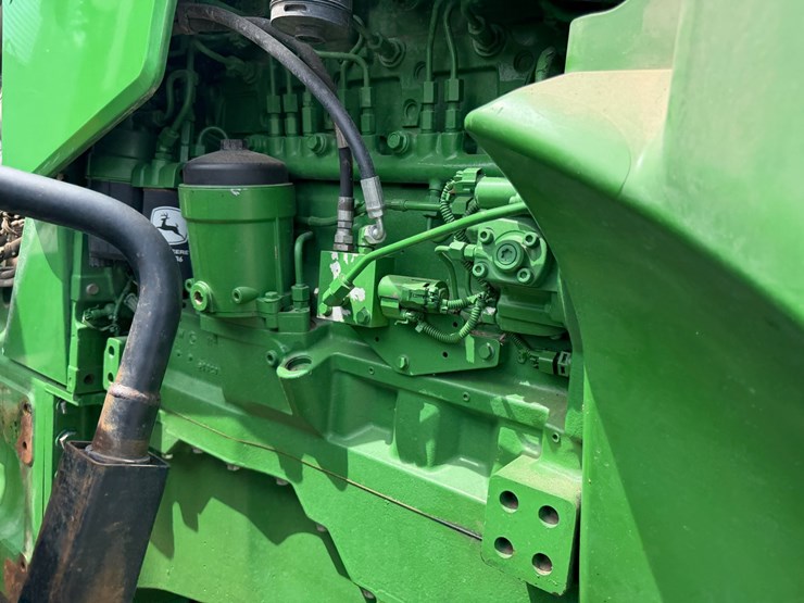 2006-john-deere-8330-image-50