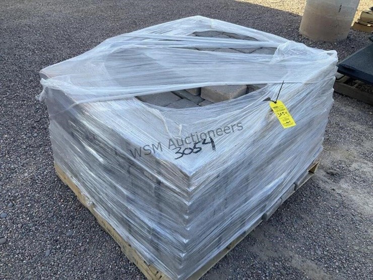 pallet-of-stone-pavers-image-1